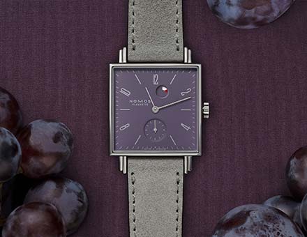 Nomos Glashütte Tetra Kollektionskachel