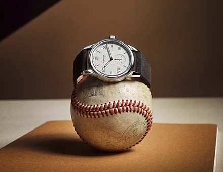Nomos Glashütte Club Kollektionskachel